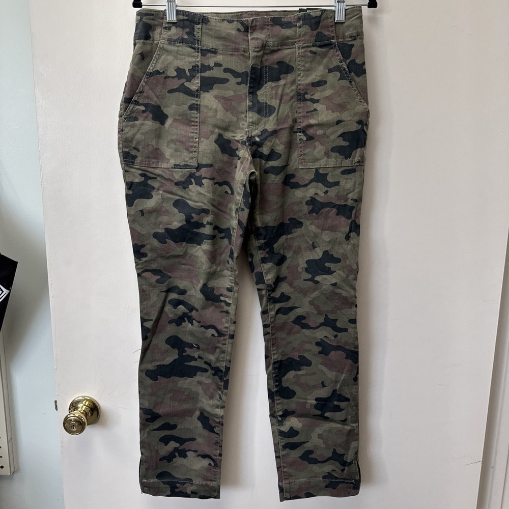 Reese Ankle Straight Leg‎ Camo Pants Size 10